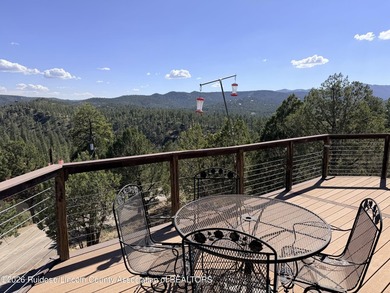 GREAT VIEWS WITH THIS MOUNTAIN STYLE HOME! Escape to this - photo 7
