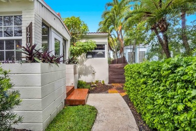 Charming historic CBS home in sought-after Parrot Cove, designed - photo 3