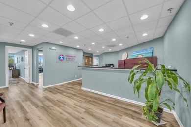 Nice corner office - photo 6
