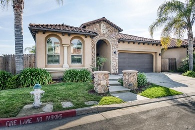 Welcome to a home where comfort and luxury exist in perfect - photo 2