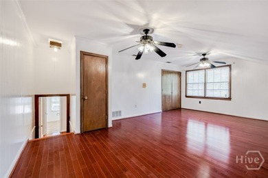 Lovely *multi-level split* 5 bedroom (or 4 plus bonus), 3 bath - photo 44