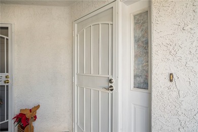 Welcome to this beautifully updated 2 bedroom, 1.5 bath condo - photo 2