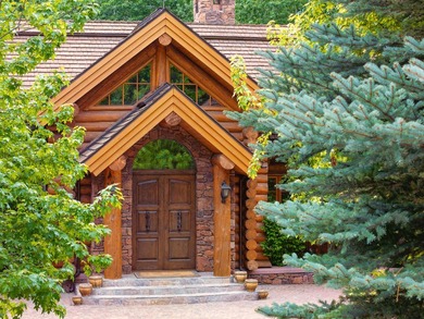 This is the Sun Valley compound you have been waiting for - photo 4