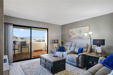 Welcome to this beautifully updated 2 bedroom, 1.5 bath condo - photo 7