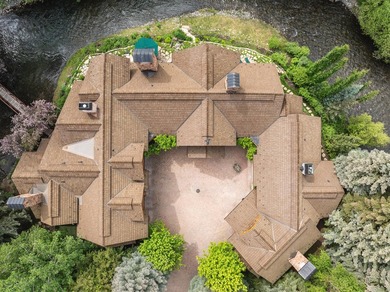 This is the Sun Valley compound you have been waiting for - photo 8