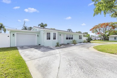 Rare corner lot three bedroom two bath with garage east of US - photo 3