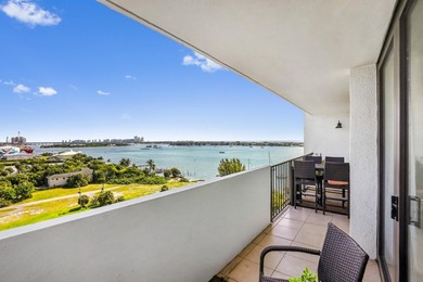 Experience coastal luxury in this gated condo at Palm Beach - photo 3