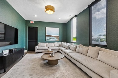 Don't let the one-bedroom layout fool you-this top-floor Juno - photo 12