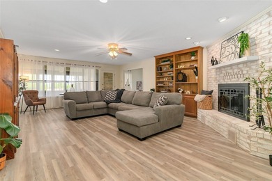 Nestled on a scenic half-acre riverfront lot in Pecan Plantation - photo 5