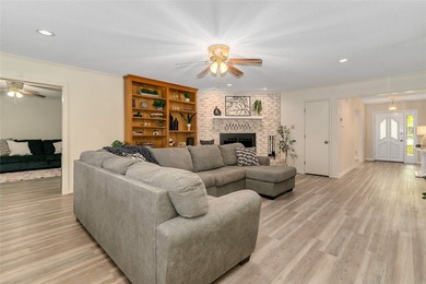 Nestled on a scenic half-acre riverfront lot in Pecan Plantation - photo 7