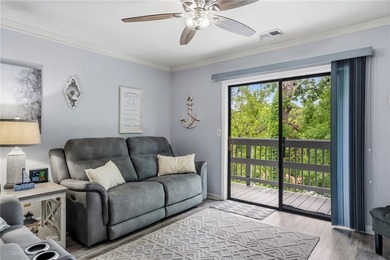 Wake up to lake views and enjoy carefree living in this - photo 11