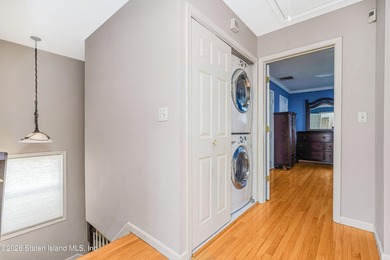 Welcome to this beautifully maintained single-family home - photo 18