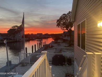Move right in to this immaculate & spacious ''staycation'' home! - photo 21