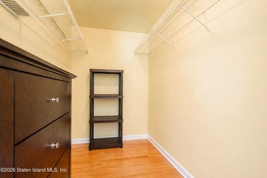 Welcome to this beautifully maintained single-family home - photo 22