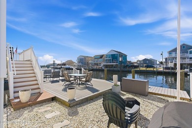 Move right in to this immaculate & spacious ''staycation'' home! - photo 24