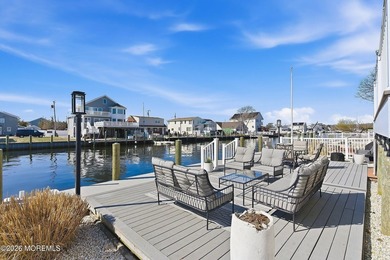 Move right in to this immaculate & spacious ''staycation'' home! - photo 26