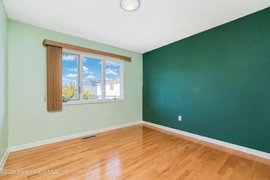 Welcome to this beautifully maintained single-family home - photo 29