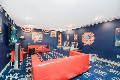 Welcome to this beautifully maintained single-family home - photo 36