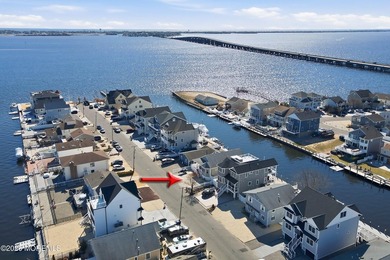 Move right in to this immaculate & spacious ''staycation'' home! - photo 38