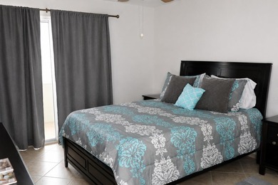 Move right into this beautifully updated 2-bedroom, 2-bathroom - photo 9