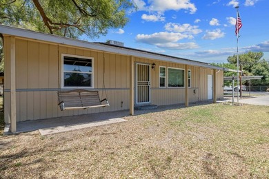 This charming cornerlot property blends comfort, functionality - photo 5