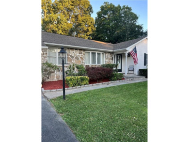 (private lake, pond, creek) Home For Sale in New Windsor New York