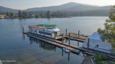 One of the last large Spokane River Waterfront - photo 12