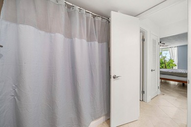 Opportunity knocking with this one! Start with a clean canvas - photo 18