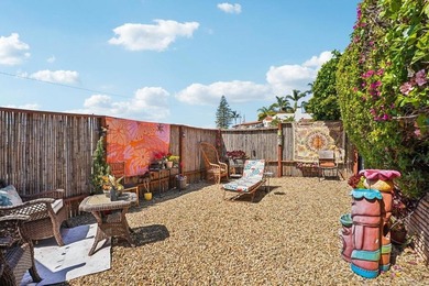 Welcome to 437 Court Ave, a charming Mid-Century Modern hillside - photo 19