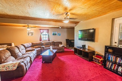 Welcome home! Spacious 2,657 sq ft home under air, 4/3/2 layout - photo 9