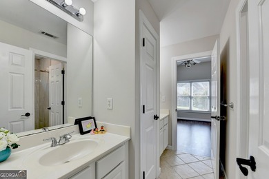 Welcome to this stunning 5-bedroom, 5 full bath home located in - photo 14