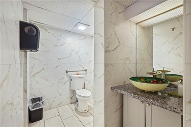 Incredible opportunity to own your own mid-Island restaurant! - photo 15