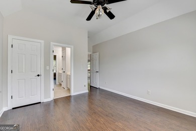 Welcome to this stunning 5-bedroom, 5 full bath home located in - photo 16