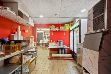 Incredible opportunity to own your own mid-Island restaurant! - photo 18