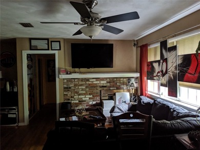 Brick 3 bedroom/2 bathroom home in SW Gainesville on a .75 acre - photo 19