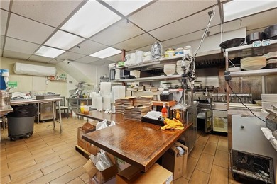Incredible opportunity to own your own mid-Island restaurant! - photo 20