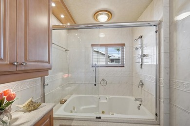 Beautifully maintained three bedroom, two bathroom With option - photo 20