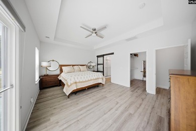 Welcome to lake living at its finest! This beautifully updated - photo 24