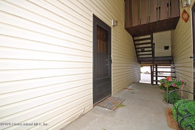 NO NEED TO RENT WHEN YOU CAN OWN THIS BEAUTIFUL NEWLY RENOVATED - photo 28
