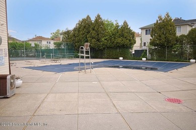 NO NEED TO RENT WHEN YOU CAN OWN THIS BEAUTIFUL NEWLY RENOVATED - photo 31