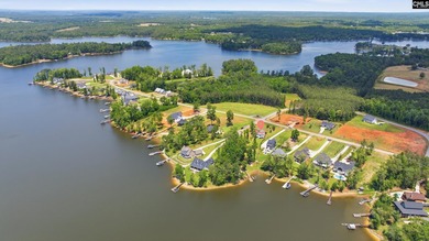 Welcome to lake living at its finest! This beautifully updated - photo 36