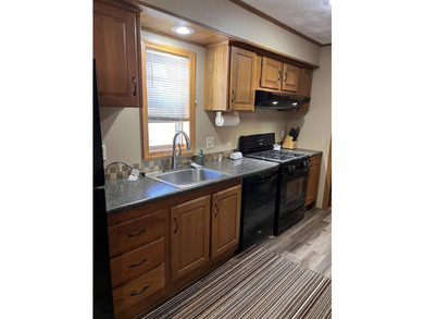 NEW PRICE-LAKEFRONT DOCK, EASY ACCESS BEAUTIFUL VIEWS. Very - photo 10