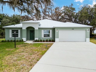 Lake Okeechobee Home For Sale in Okeechobee Florida