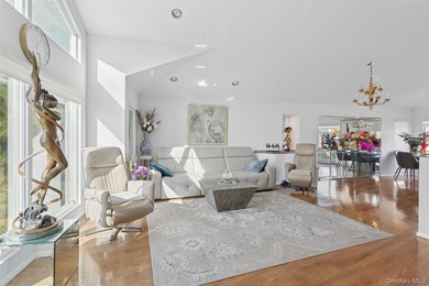 Opportunity Knocks! Welcome to this stunning South Merrick - photo 5