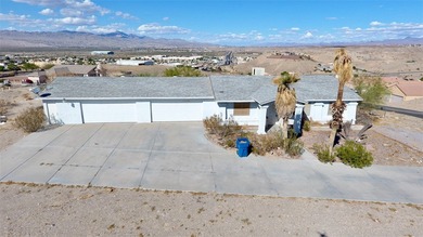 (private lake, pond, creek) Home For Sale in Bullhead City Arizona