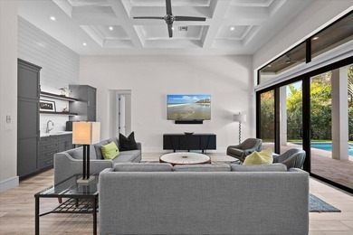 Welcome to an exceptional coastal retreat, where modern luxury - photo 13