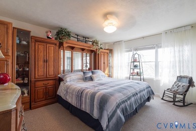 Welcome to this beautiful lakefront property in the sought-after - photo 19