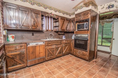 Welcome to your 5-acre Old Florida retreat! This 1 owner - photo 21