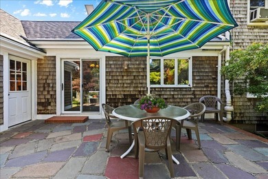 Lovingly cared for by one family since it was built, this - photo 26