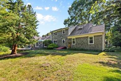 Lovingly cared for by one family since it was built, this - photo 30